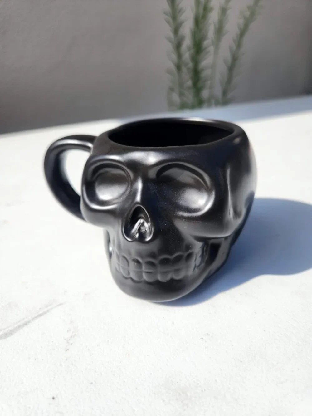 NEW Skull Coffee Mug Dia De Los Muertos Skulls Halloween Stoneware Black Brown M